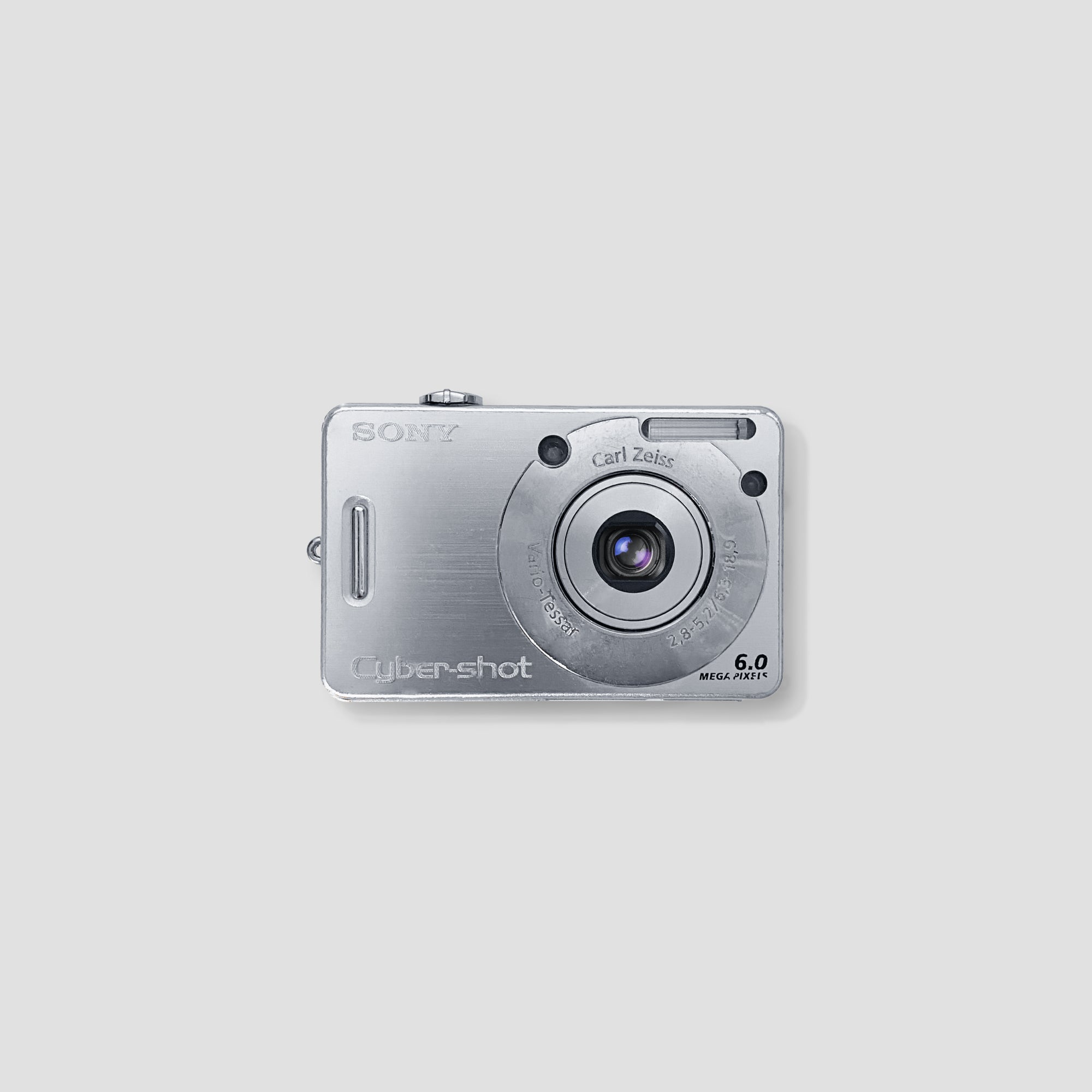 ソニー　SONY Cyber-shot DSC-W50 シルバー Sony Cyber-shot DSC-W50 6.0MP Digital Camera - Silver for
