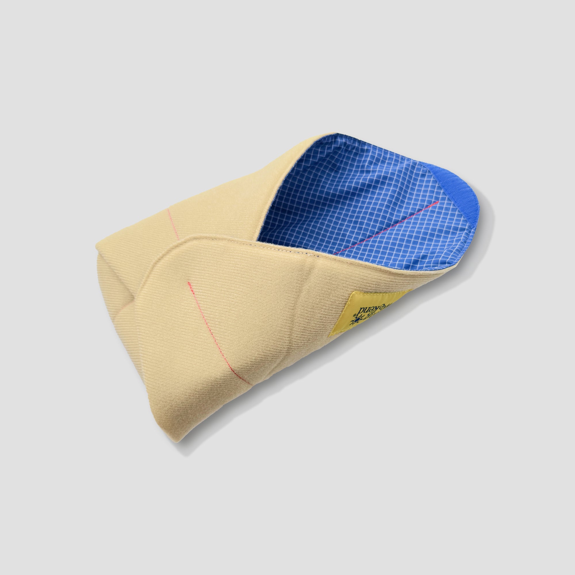 Long Weekend Padded Camera Wrap
