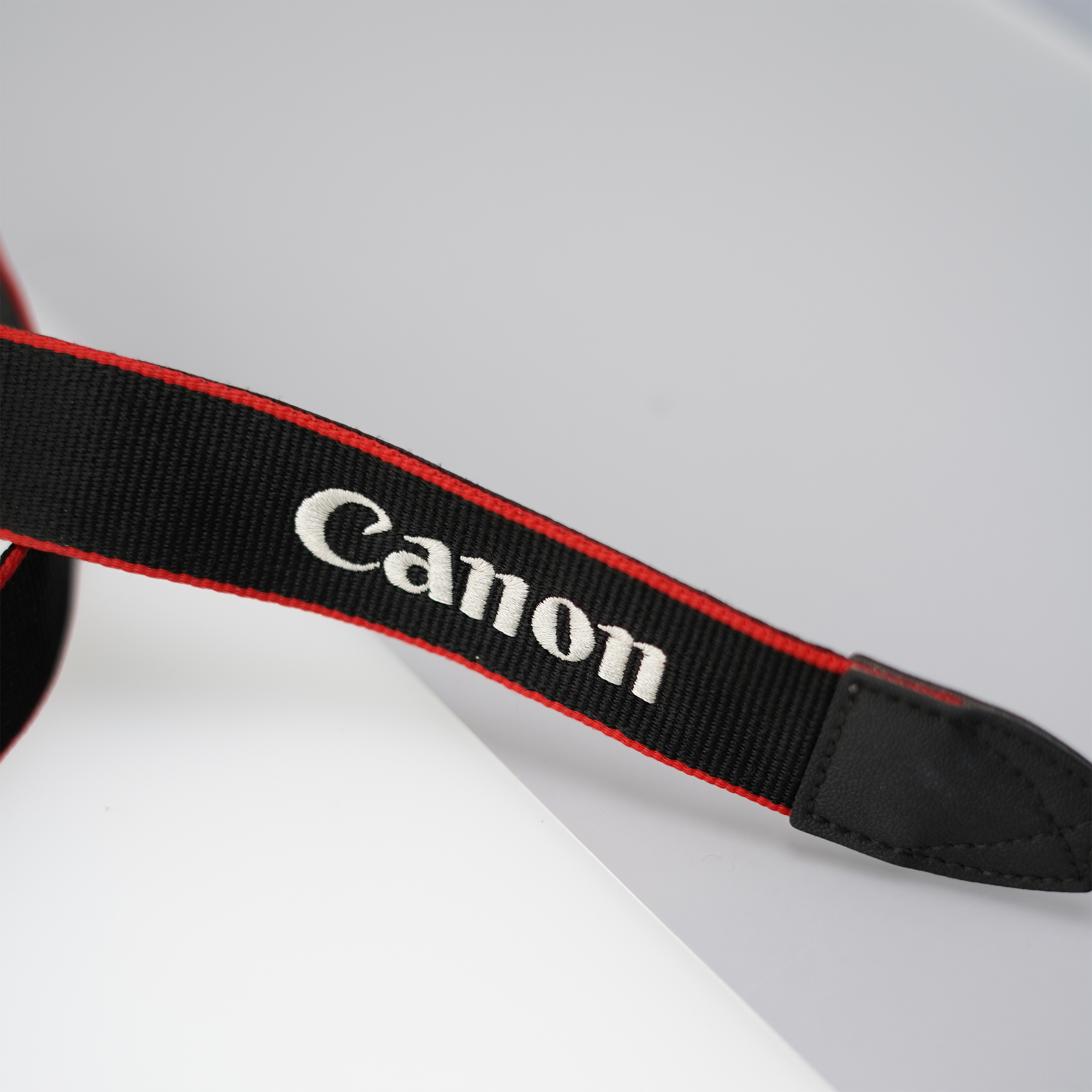 Canon original strap black