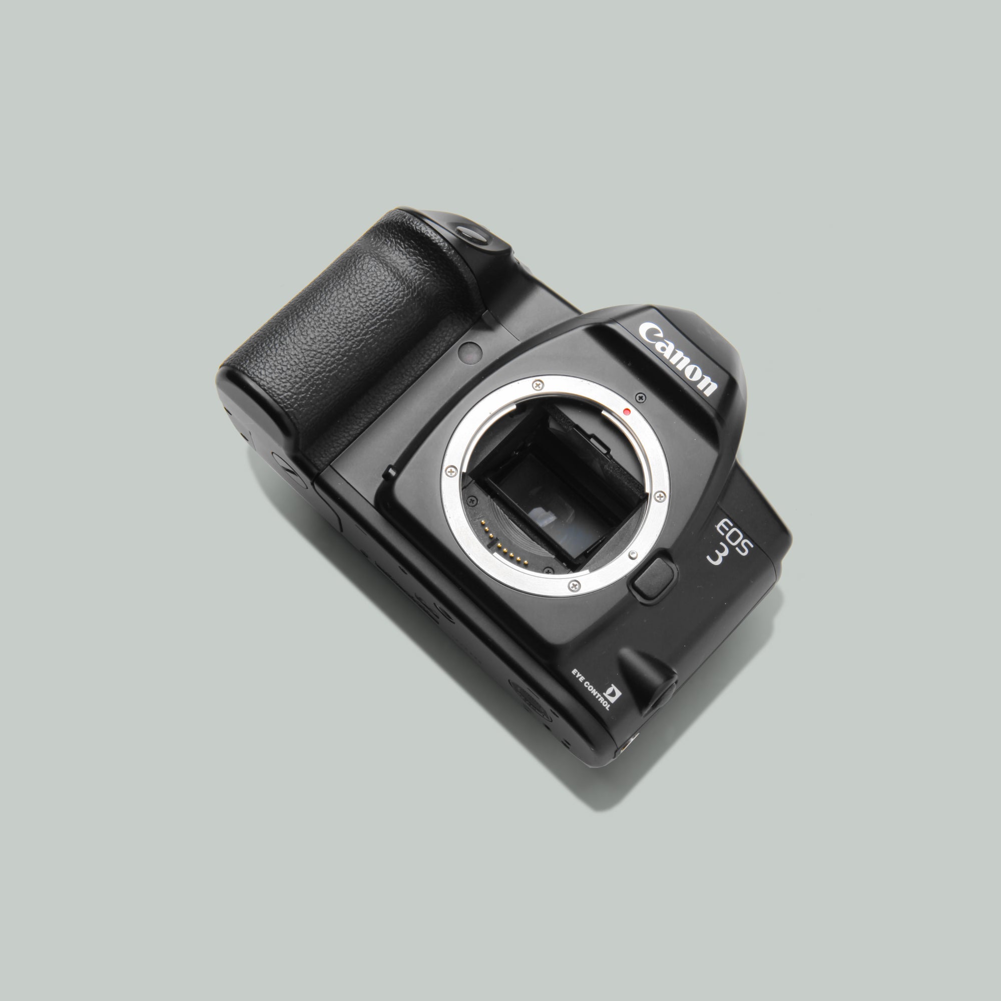 35mm Slr Canon Eo3 Canon EOS-3 35mm SLR Film Camera Made In JAPAN