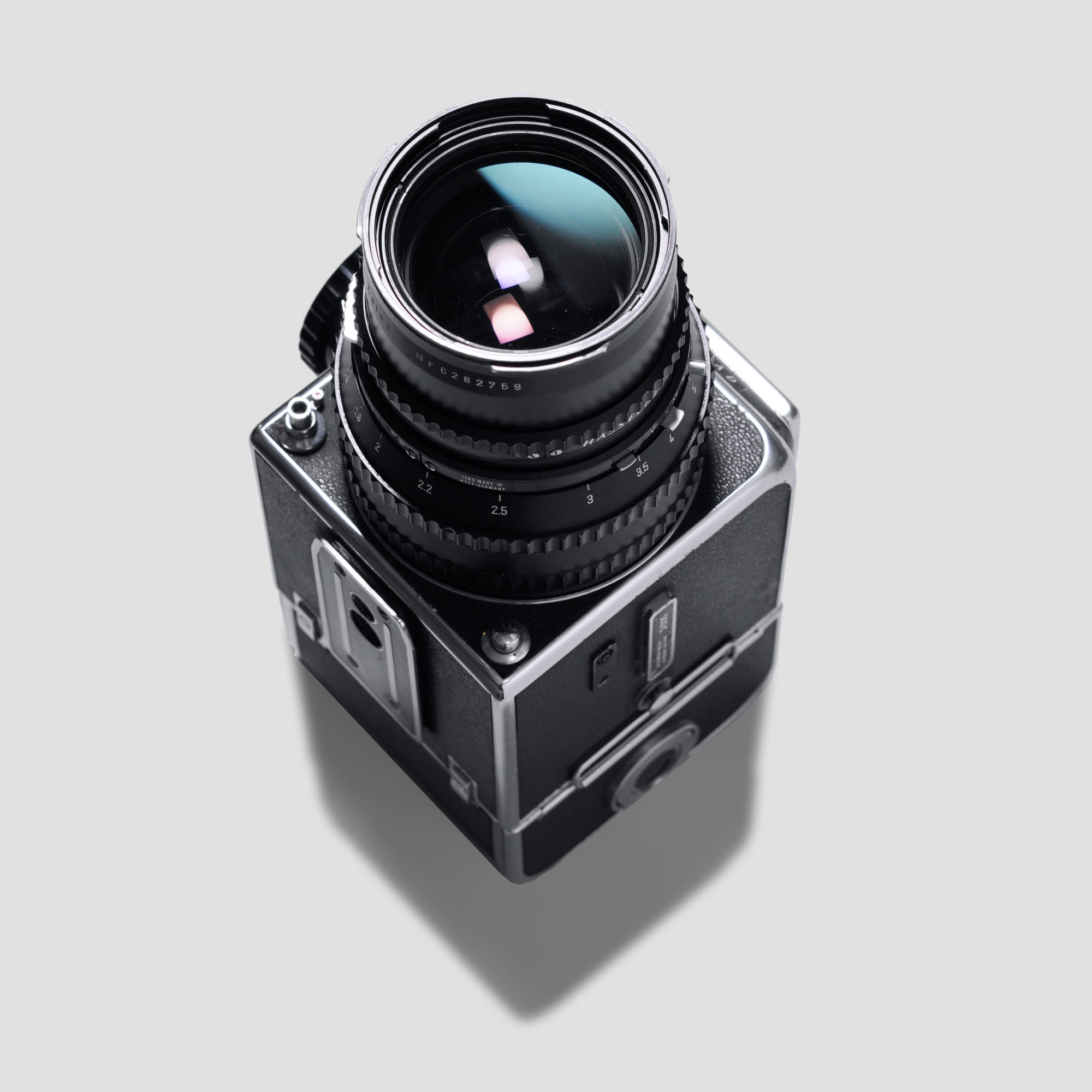 Hasselblad 500 C + Sonnar 150mm f4 – Analogue Shop