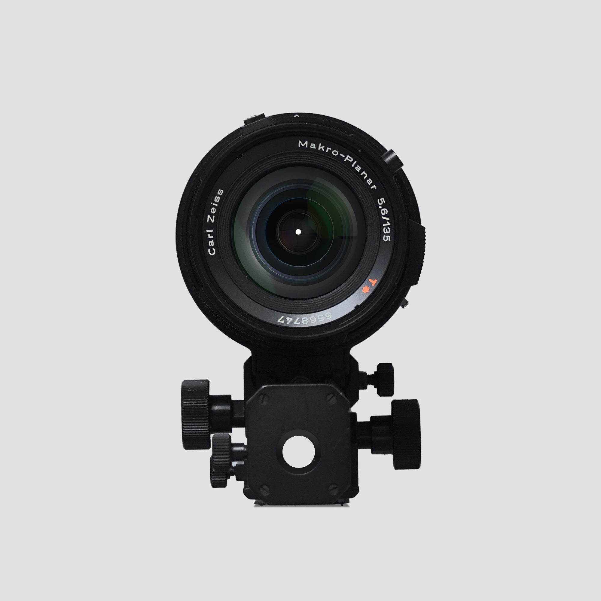 Buy Makro-Planar 135mm 1:5.6 now at Analogue Amsterdam