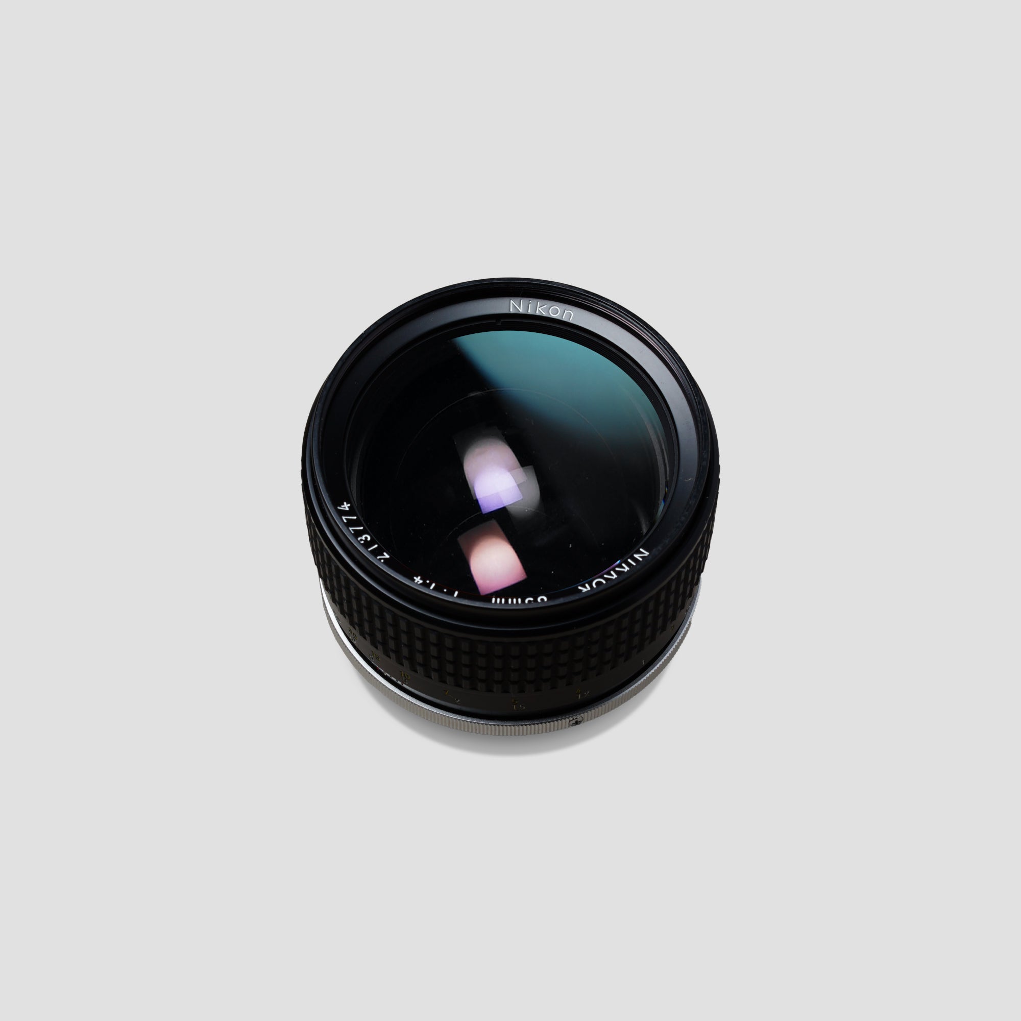 Buy Nikon Nikkor 85mm F/1.4 now at Analogue Amsterdam