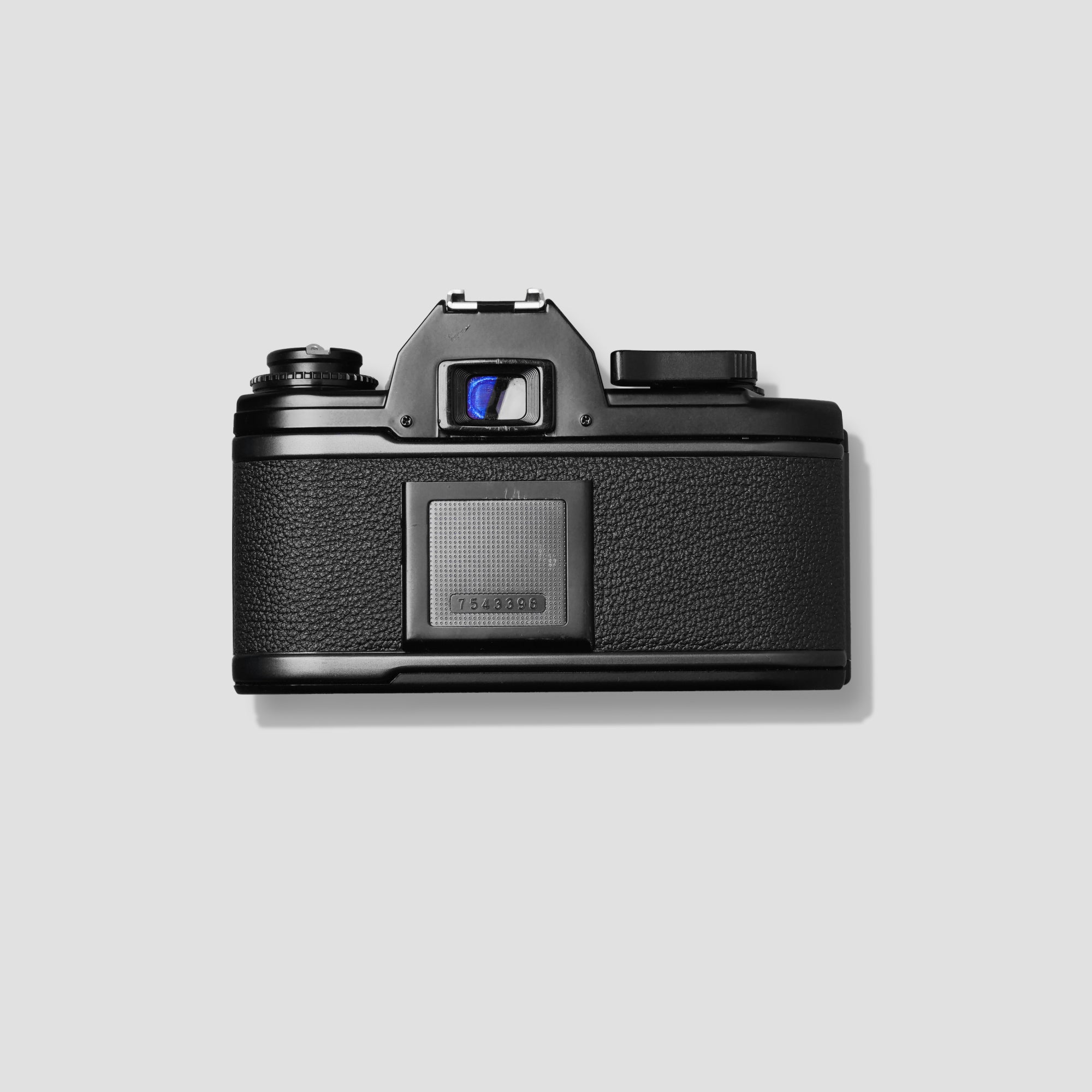 Nikon EM 35mm SLR カメラ | Analogue Shop