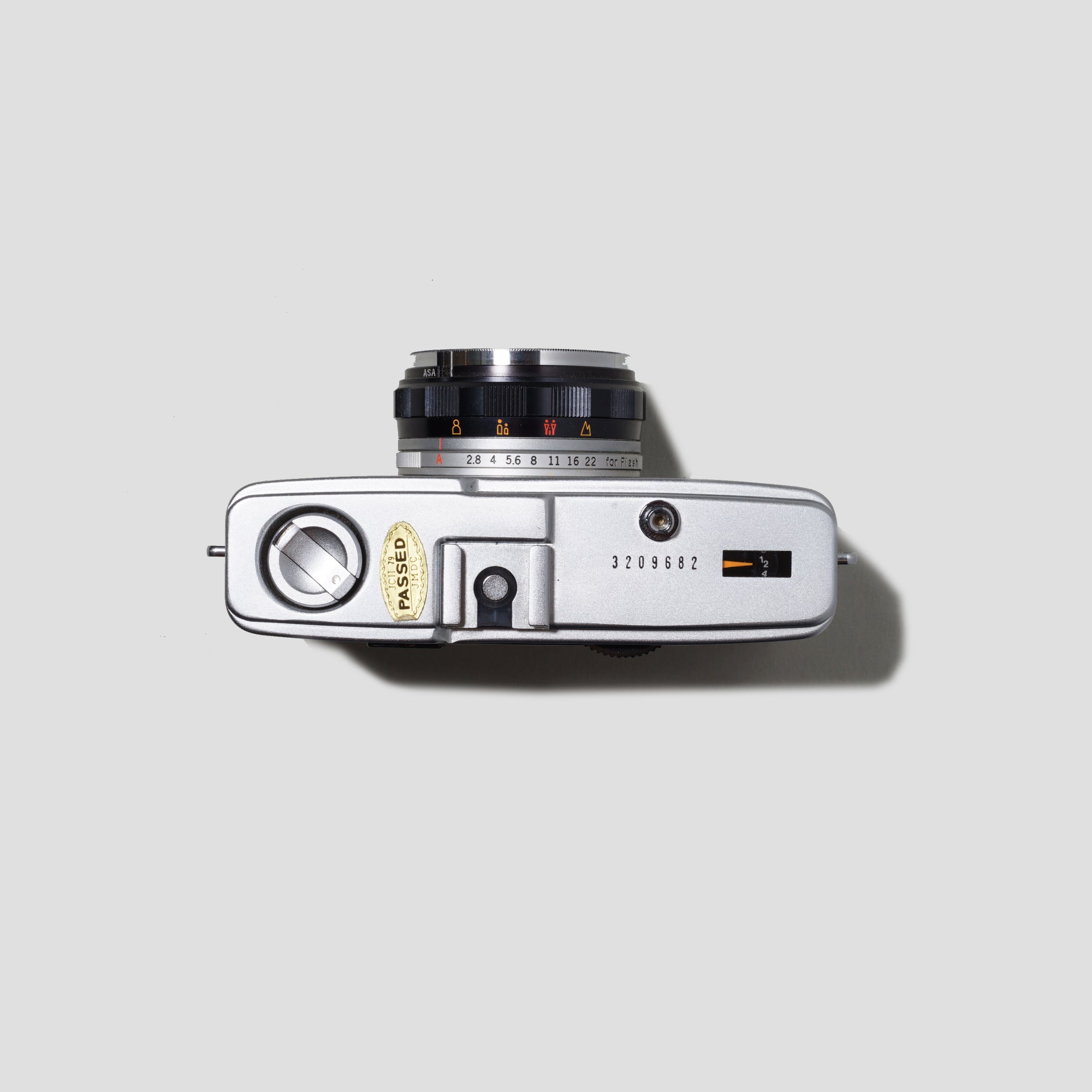 Buy Olympus Trip 35 Custom now at Analogue Amsterdam