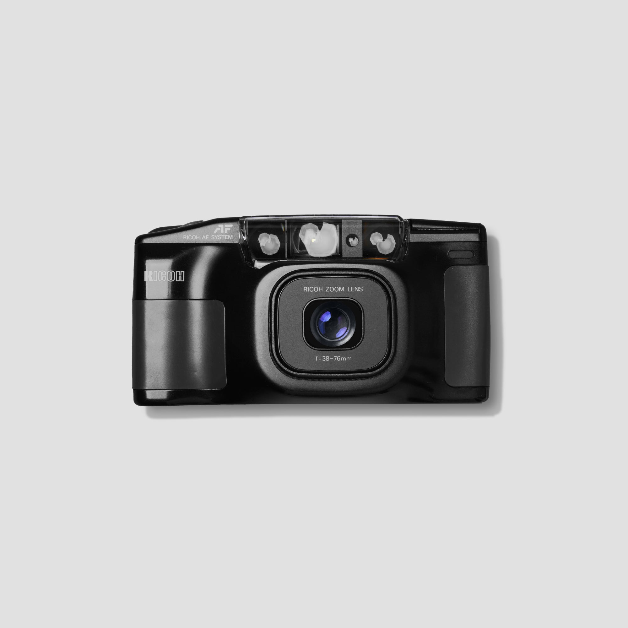 RICOH RZ-750 コンパクトフィルムカメラ Ricoh RZ-750 35mmフィルムカメラ | Analogue Shop